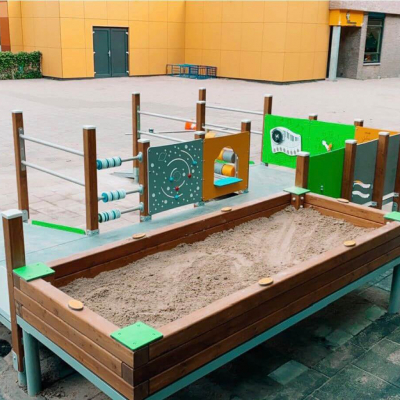 Portique en bois Bondy pour enfants handicapés et valides